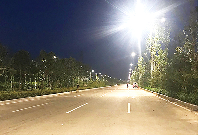 山东省泰安市万官大街照明工程